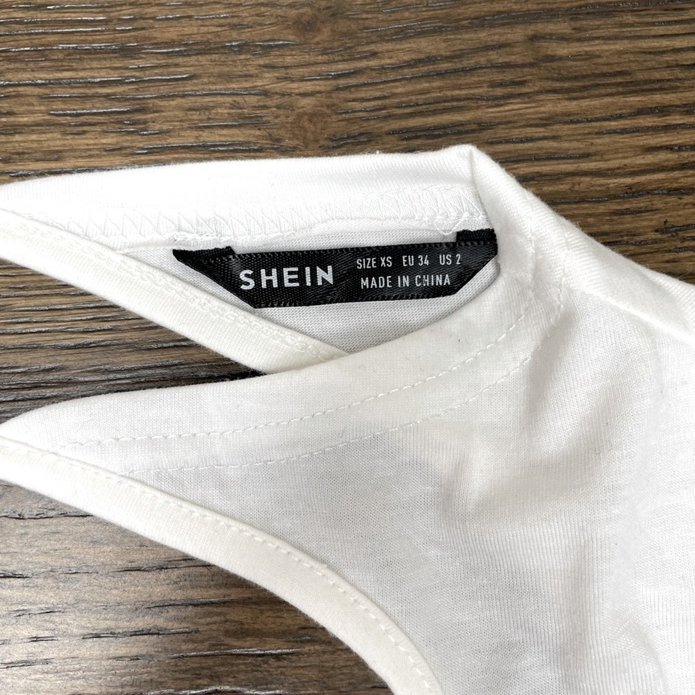 SHEIN Top - Picture 2 of 2